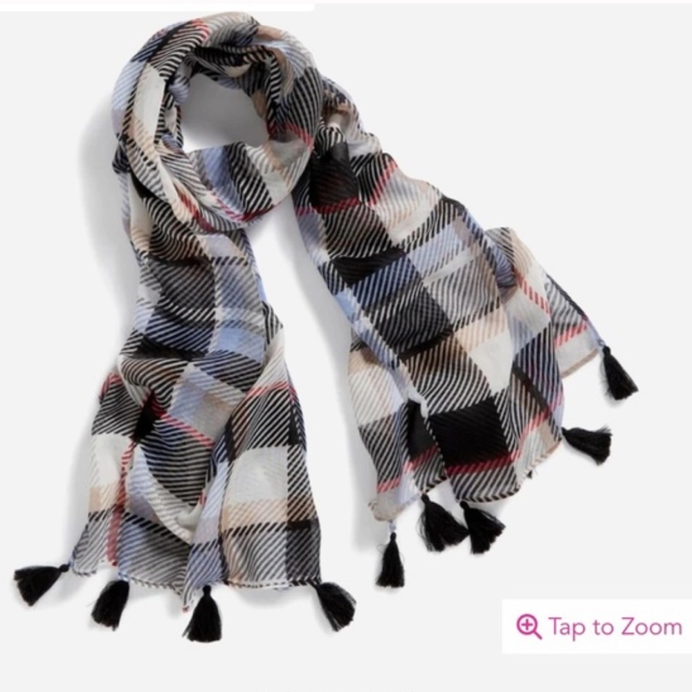 NWT Vera Bradley Perfectly Plaid Scarf with fringe